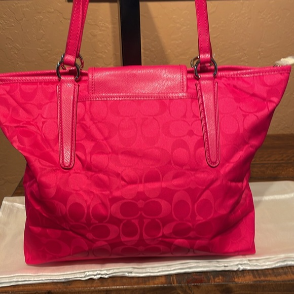 NWT Coach Ward Signature C Nylon Pink Tote Bag MSRP $349 - Picture 5 of 10